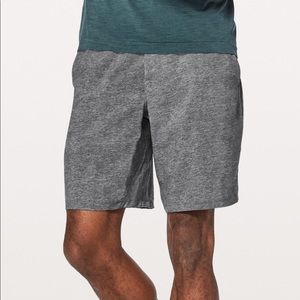 LULULEMON PACEBREAKER LINED SHORTS SIZE XL